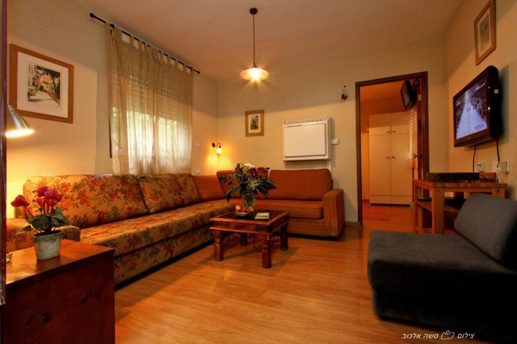 Golan Rooms At Sagi Family Country Lodging Ramot Esterno foto